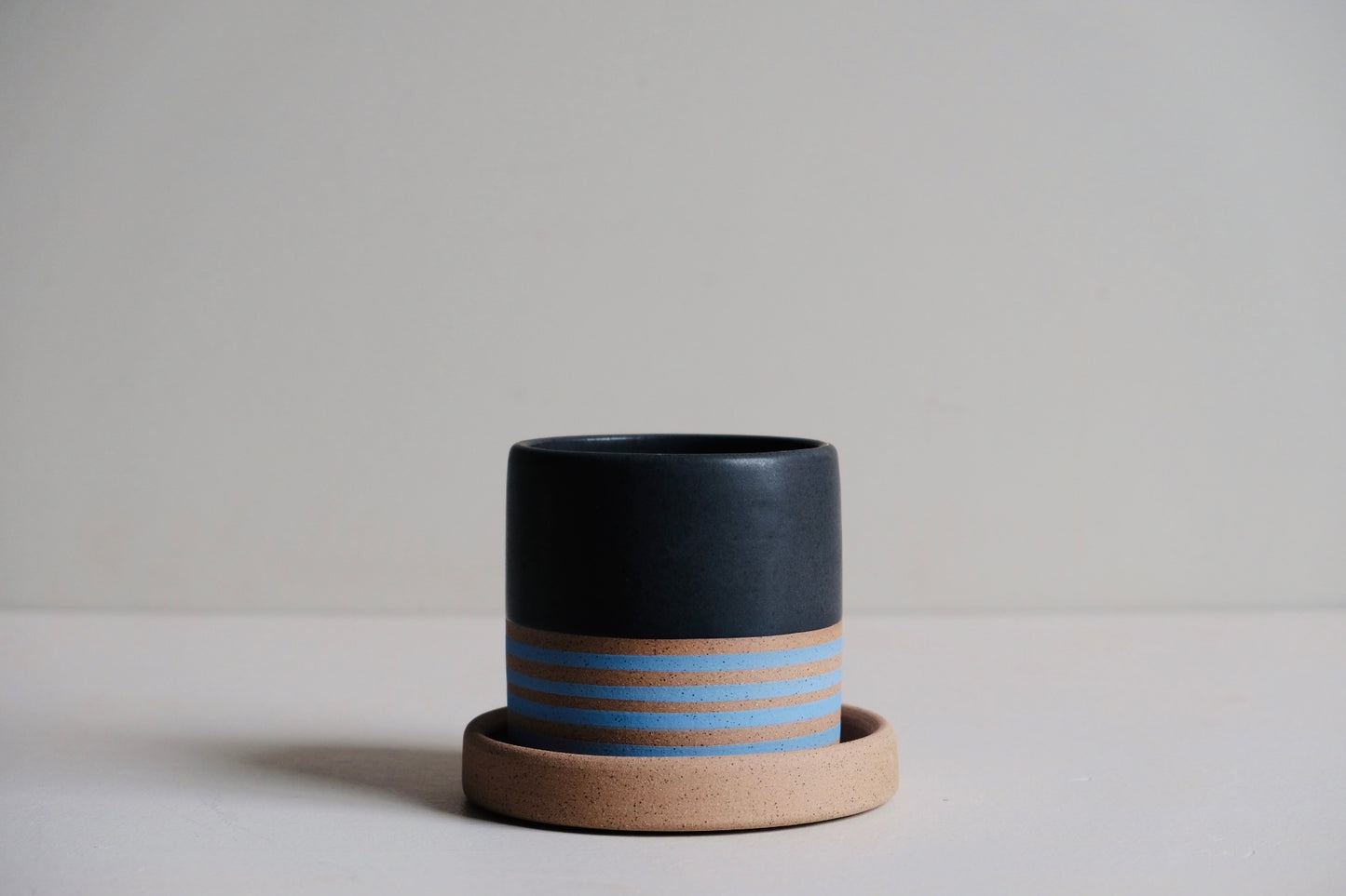 Wolf Planter SECOND